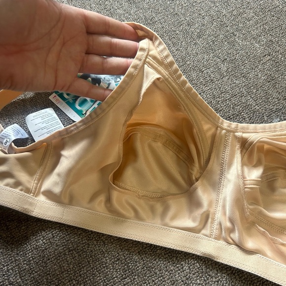 NWT Freya Active 36DD Women's Beige Sports Bra, thick straps - Picture 4 of 8